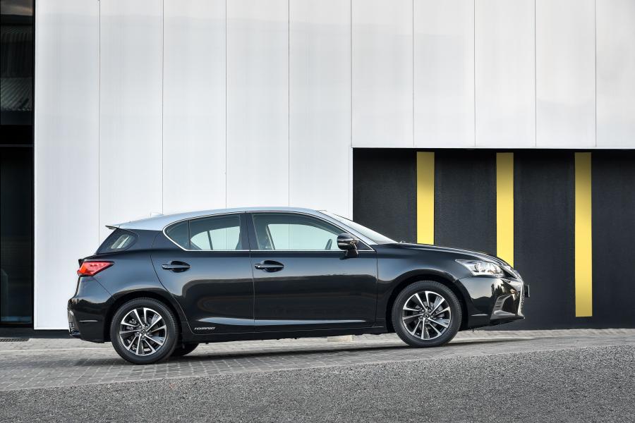  Lexus CT200h 2018 года  (ZA) (фото 31 из 40)